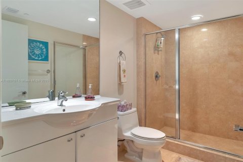 Copropriété à louer à Hallandale Beach, Floride: 3 chambres, 171.03 m2 № 1937528 - photo 30