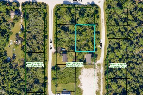 Immobilier commercial à Vero Beach, Floride № 2397988