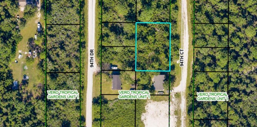 Immobilier commercial à Vero Beach, Floride № 2397988