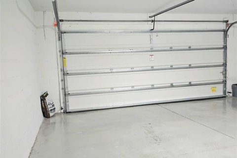 House in Haines City, Florida 4 bedrooms, 148.46 sq.m. № 1917238 - photo 4