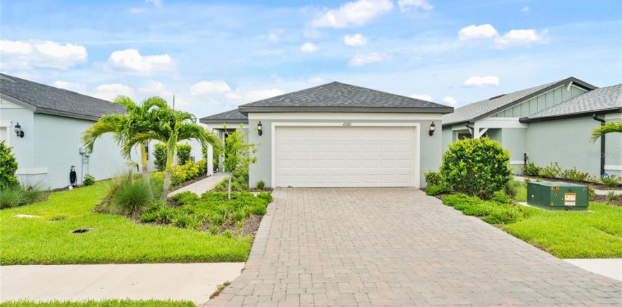 Villa ou maison à Sarasota, Floride 3 chambres, 115.66 m2 № 1841671