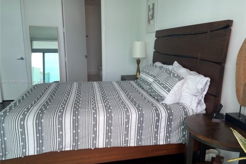 Condo in Miami, Florida, 1 bedroom  № 1859660 - photo 15