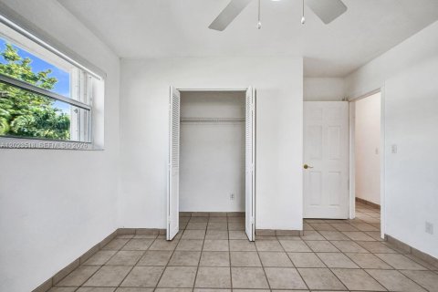 Villa ou maison à vendre à Miami, Floride: 3 chambres, 197.32 m2 № 2257192 - photo 17