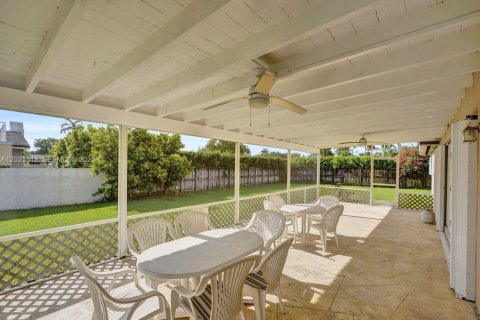 Villa ou maison à vendre à Miami, Floride: 3 chambres, 197.32 m2 № 2257192 - photo 25