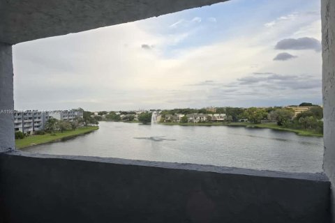 Appartement à louer à Miami, Floride: 2 chambres, 131.46 m2 № 1966322 - photo 8