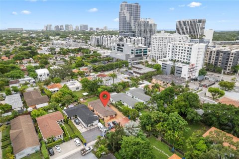 Снять в аренду виллу или дом в Майами, Флорида 2 спальни, 195.56м2, № 1963553 - фото 21