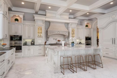 House in Ocala, Florida 6 bedrooms, 991.64 sq.m. № 1521444 - photo 8