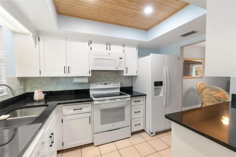 Купить кондоминиум в Брейдентон, Флорида 6 комнат, 85.28м2, № 2105309 - фото 4