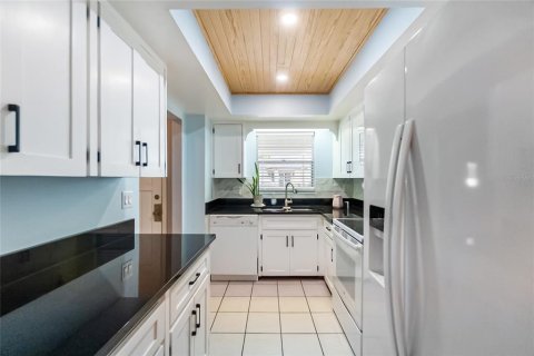 Купить кондоминиум в Брейдентон, Флорида 6 комнат, 85.28м2, № 2105309 - фото 9