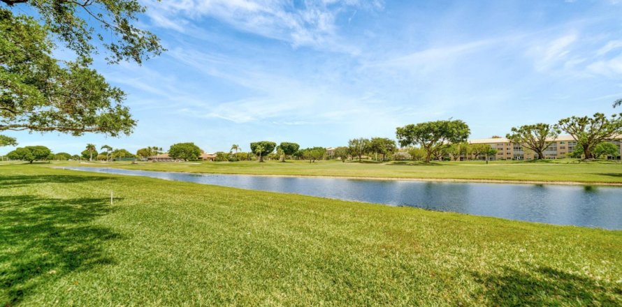 Condo in Pembroke Pines, Florida, 2 bedrooms  № 1161700