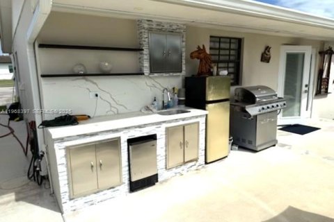 Casa en venta en Miami, Florida, 3 dormitorios, 111.48 m2 № 2031571 - foto 14