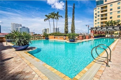 Снять в аренду кондоминиум в Форт-Лодердейл, Флорида 2 спальни, 114.08м2, № 2050720 - фото 9