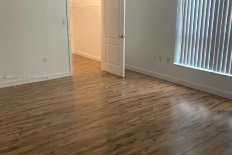 Снять в аренду кондоминиум в Форт-Лодердейл, Флорида 2 спальни, 114.08м2, № 2050720 - фото 7