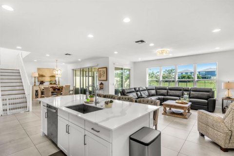House in Loxahatchee Groves, Florida 4 bedrooms, 236.53 sq.m. № 2392843 - photo 11