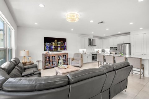 House in Loxahatchee Groves, Florida 4 bedrooms, 236.53 sq.m. № 2392843 - photo 7