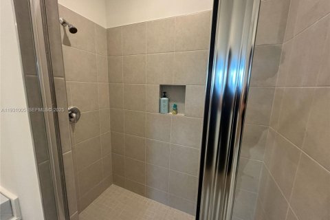 Villa ou maison à louer à Port St. Lucie, Floride: 3 chambres, 151.62 m2 № 1990524 - photo 9