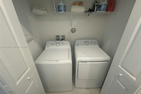 Снять в аренду виллу или дом в Порт-Сент-Луси, Флорида 3 спальни, 151.62м2, № 1990524 - фото 14