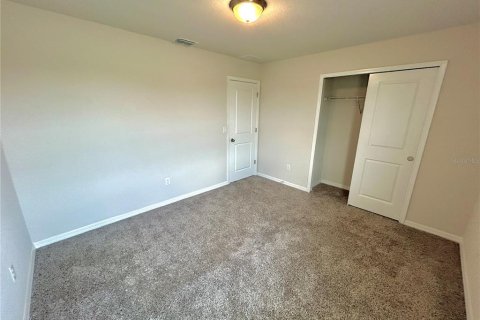 Villa ou maison à louer à Zephyrhills, Floride: 3 chambres, 182.46 m2 № 2100925 - photo 19