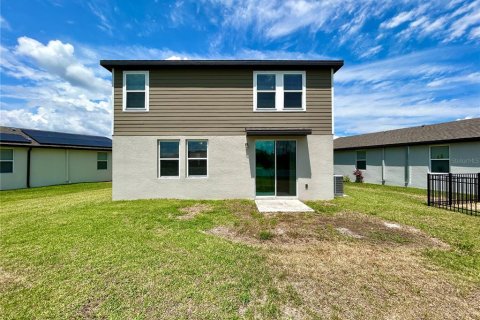 Villa ou maison à louer à Zephyrhills, Floride: 3 chambres, 182.46 m2 № 2100925 - photo 27