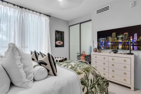 Copropriété à vendre à Miami Beach, Floride: 2 chambres, 157.93 m2 № 1967663 - photo 14