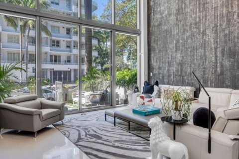 Copropriété à vendre à Miami Beach, Floride: 2 chambres, 157.93 m2 № 1967663 - photo 8