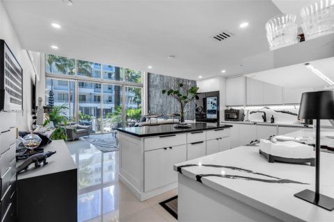 Copropriété à vendre à Miami Beach, Floride: 2 chambres, 157.93 m2 № 1967663 - photo 4