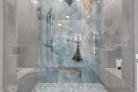 Copropriété à vendre à Miami Beach, Floride: 2 chambres, 157.93 m2 № 1967663 - photo 24