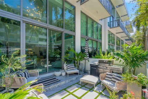 Copropriété à vendre à Miami Beach, Floride: 2 chambres, 157.93 m2 № 1967663 - photo 29