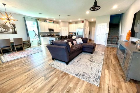 Touwnhouse à vendre à Wesley Chapel, Floride: 3 chambres, 169.08 m2 № 2306869 - photo 6