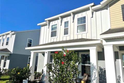 Touwnhouse à vendre à Wesley Chapel, Floride: 3 chambres, 169.08 m2 № 2306869 - photo 4