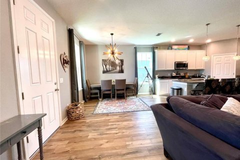 Touwnhouse à vendre à Wesley Chapel, Floride: 3 chambres, 169.08 m2 № 2306869 - photo 9
