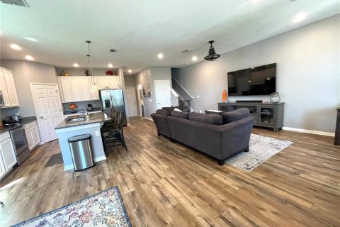 Touwnhouse à vendre à Wesley Chapel, Floride: 3 chambres, 169.08 m2 № 2306869 - photo 7