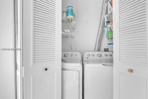 Condominio en venta en Delray Beach, Florida, 2 dormitorios, 96.99 m2 № 1995099 - foto 11