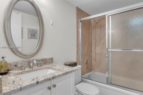 Condominio en venta en Delray Beach, Florida, 2 dormitorios, 96.99 m2 № 1995099 - foto 21