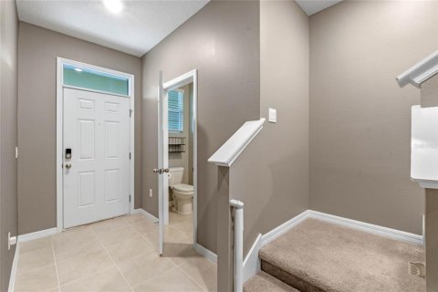 Townhouse in Howey-in-the-Hills, Florida 3 bedrooms, 163.32 sq.m. № 2101302 - photo 3
