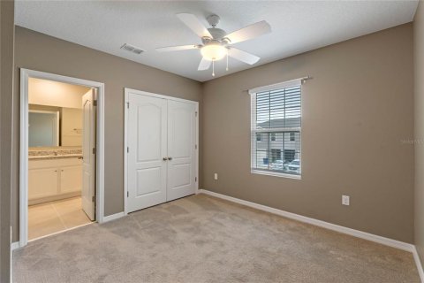 Townhouse in Howey-in-the-Hills, Florida 3 bedrooms, 163.32 sq.m. № 2101302 - photo 18