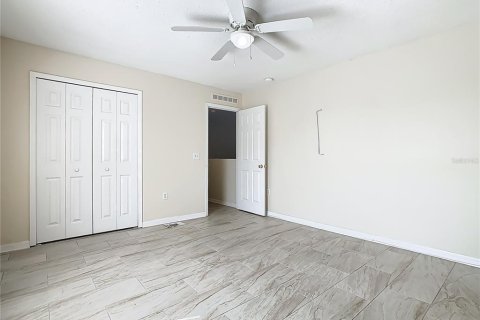 House in Winter Haven, Florida 4 bedrooms, 195.19 sq.m. № 1902851 - photo 25