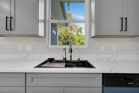 Casa en venta en Titusville, Florida, 3 dormitorios, 160.07 m2 № 2232258 - foto 23