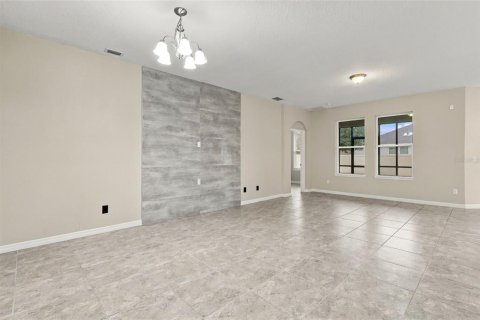 House in Orlando, Florida 4 bedrooms, 181.81 sq.m. № 2413900 - photo 11
