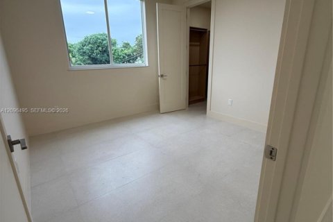 Villa ou maison à louer à Miami, Floride: 5 chambres № 2390148 - photo 25