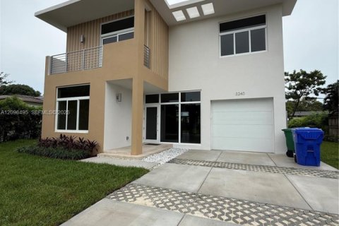 Villa ou maison à louer à Miami, Floride: 5 chambres № 2390148 - photo 3