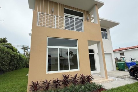 Villa ou maison à louer à Miami, Floride: 5 chambres № 2390148 - photo 6
