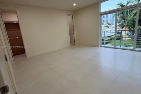 Villa ou maison à louer à Miami, Floride: 5 chambres № 2390148 - photo 14