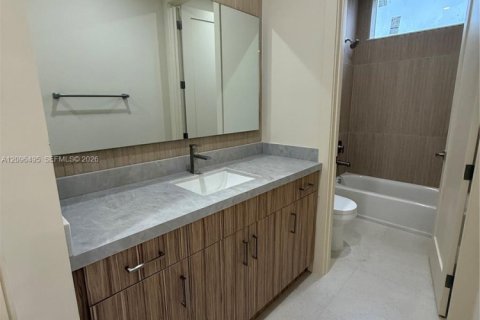 Villa ou maison à louer à Miami, Floride: 5 chambres № 2390148 - photo 30