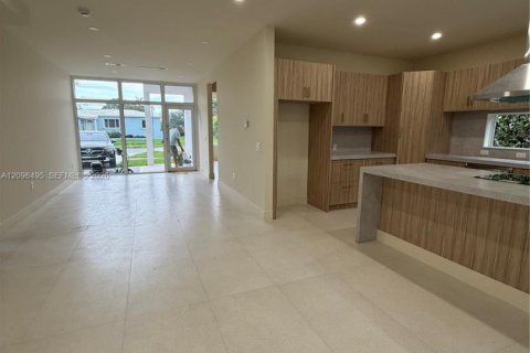 Villa ou maison à louer à Miami, Floride: 5 chambres № 2390148 - photo 9