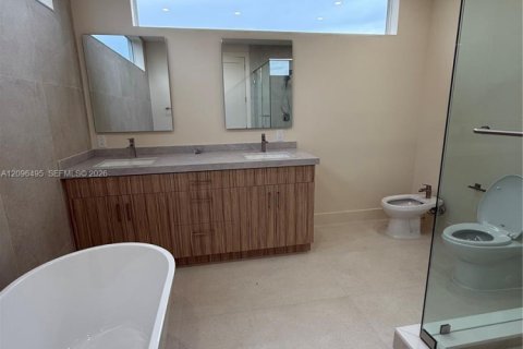 Villa ou maison à louer à Miami, Floride: 5 chambres № 2390148 - photo 20
