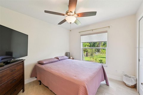 House in North Port, Florida 3 bedrooms, 132.57 sq.m. № 1629713 - photo 20