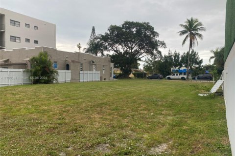 Immobilier commercial à vendre à Hollywood, Floride № 2017292 - photo 23