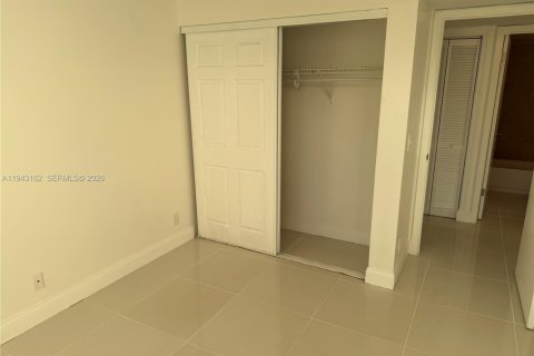 Copropriété à louer à Plantation, Floride: 2 chambres, 86.03 m2 № 1999506 - photo 17