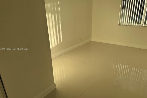 Copropriété à louer à Plantation, Floride: 2 chambres, 86.03 m2 № 1999506 - photo 16